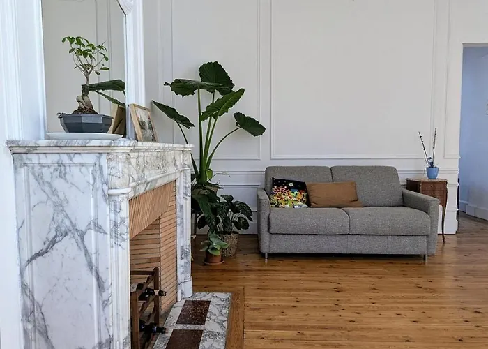 Hypercentre - Charming T2 With Balcony Apartment