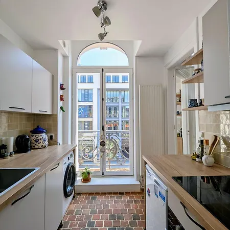 Hypercentre - Charming T2 With Balcony *